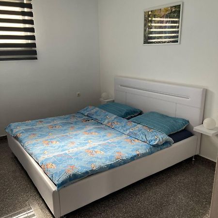 Apartments Ban Galižana 外观 照片