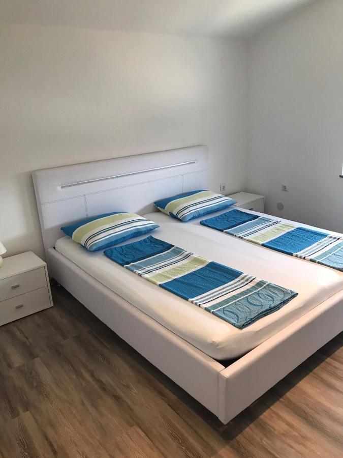 Apartments Ban Galižana 外观 照片