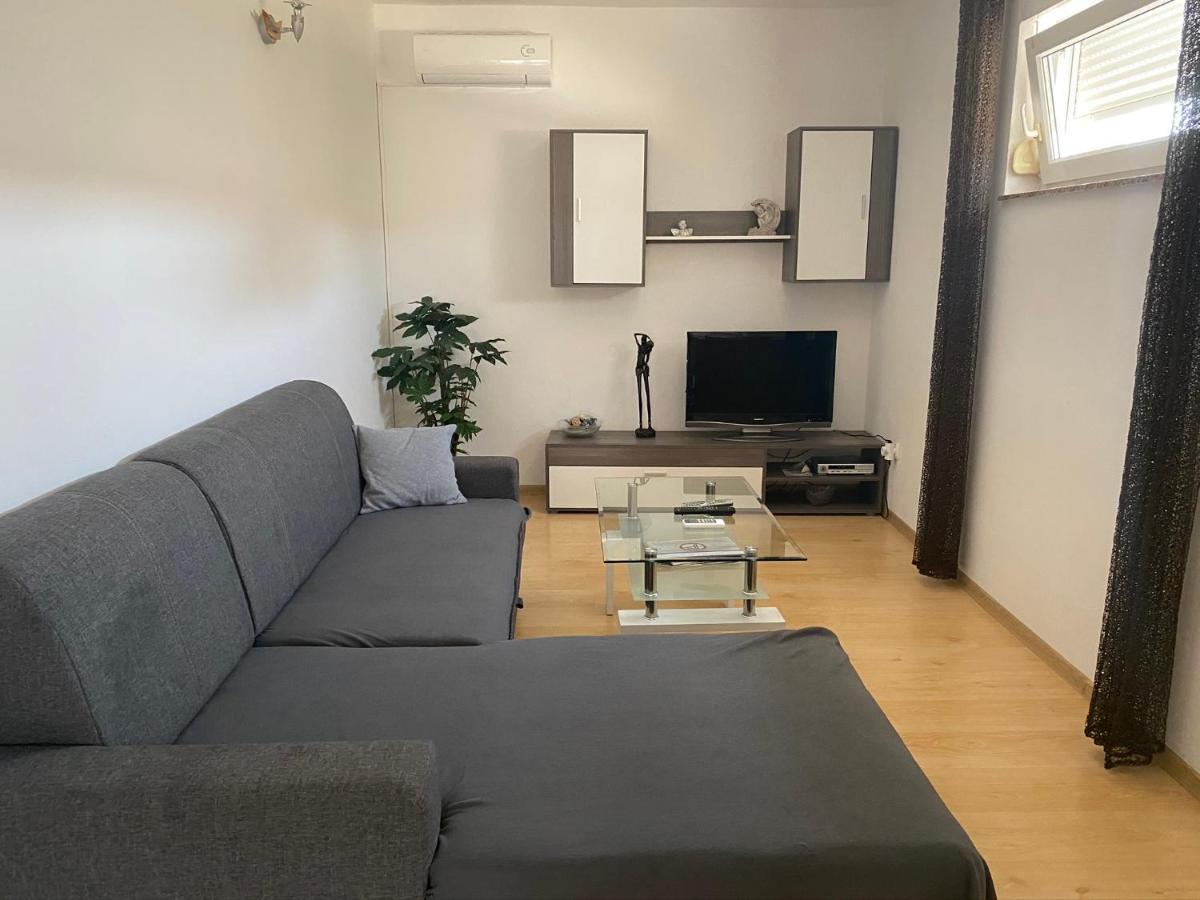 Apartments Ban Galižana 外观 照片